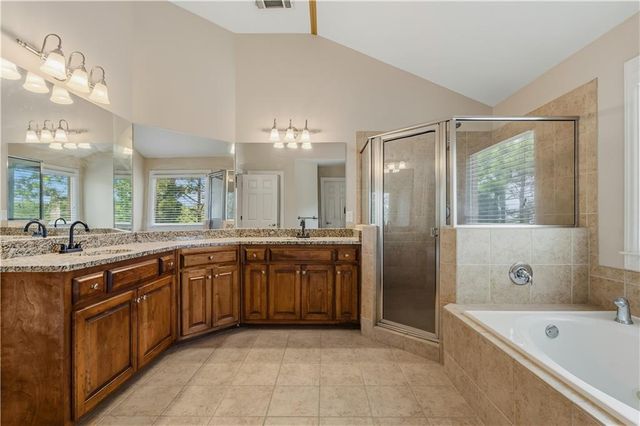 5605 Viewpoint Ct Court, Suwanee, GA 30024