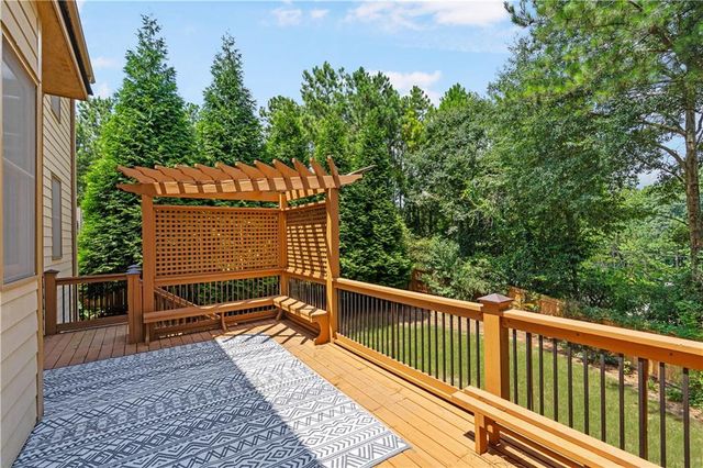 5605 Viewpoint Ct Court, Suwanee, GA 30024
