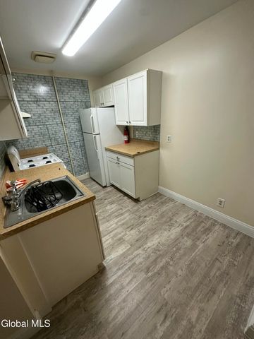 277 4th Street, Troy, NY 12180