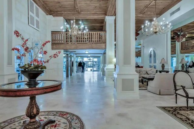 235 Sunrise Avenue 1005, Palm Beach, FL 33480