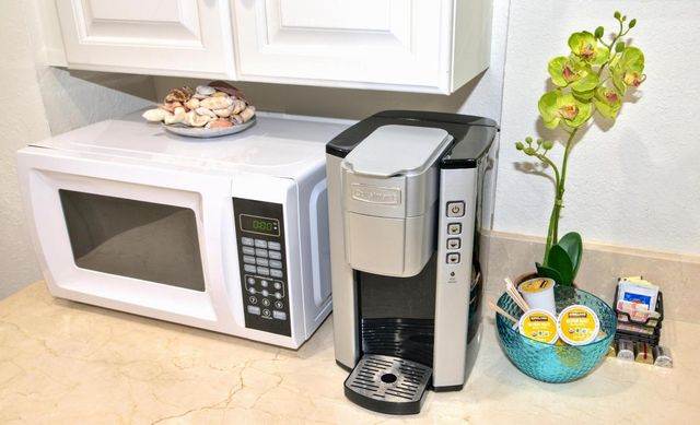 235 Sunrise Avenue 1005, Palm Beach, FL 33480