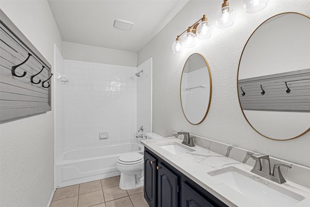921 Lochmoor Lane, Highland Village, TX 75077