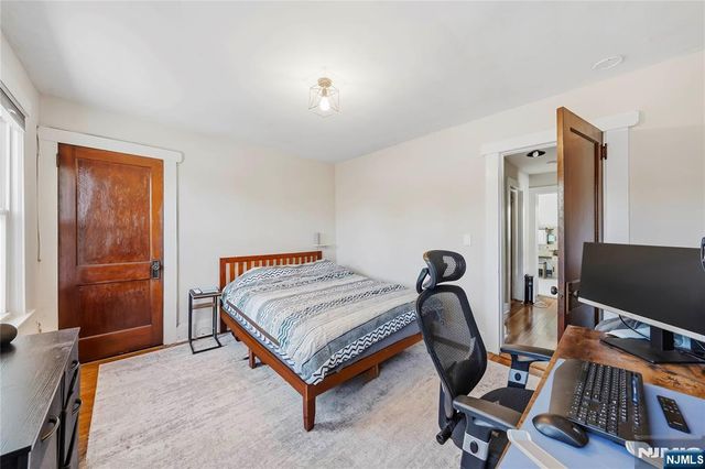 344 Rutherford Avenue, Lyndhurst, NJ 07071