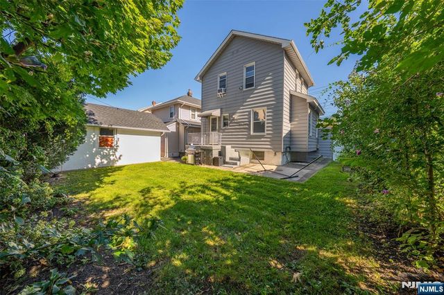 344 Rutherford Avenue, Lyndhurst, NJ 07071