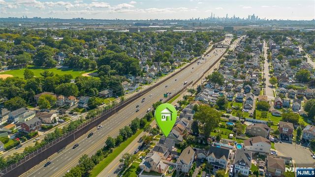 344 Rutherford Avenue, Lyndhurst, NJ 07071