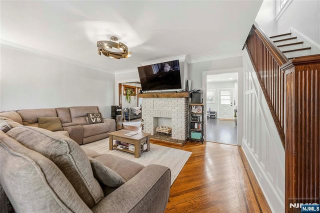 344 Rutherford Avenue, Lyndhurst, NJ 07071