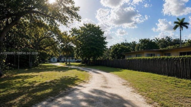 15206 NE 8th Ave, Miami, FL 33162