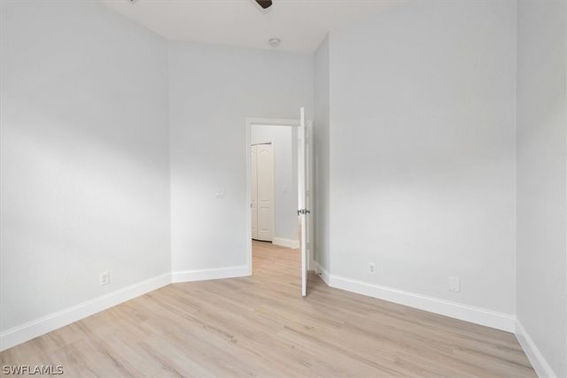 1435 Vintage LN, Naples, FL 34104