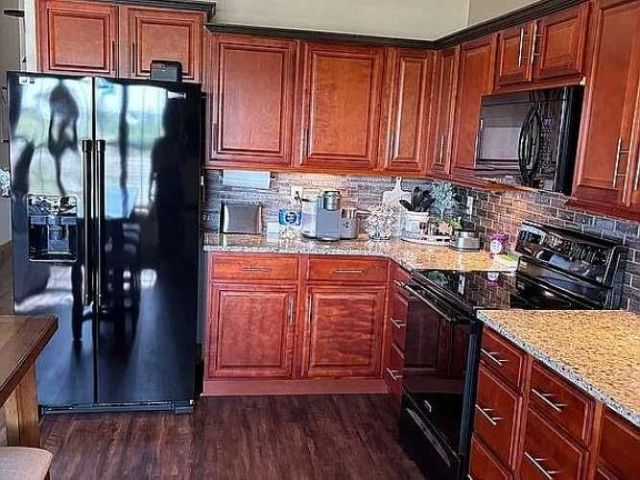 12623 S 1600th Road, Nevada, MO 64772