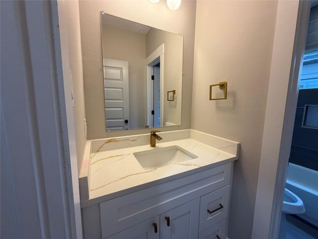8114 Double Avenue A, Houston, TX 77088