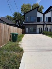 8114 Double Avenue A, Houston, TX 77088