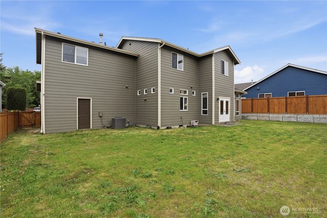 665 Tufts Avenue E, Port Orchard, WA 98366