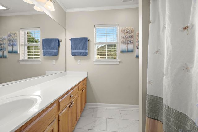 9156 Drew Dr, Denham Springs, LA 70726