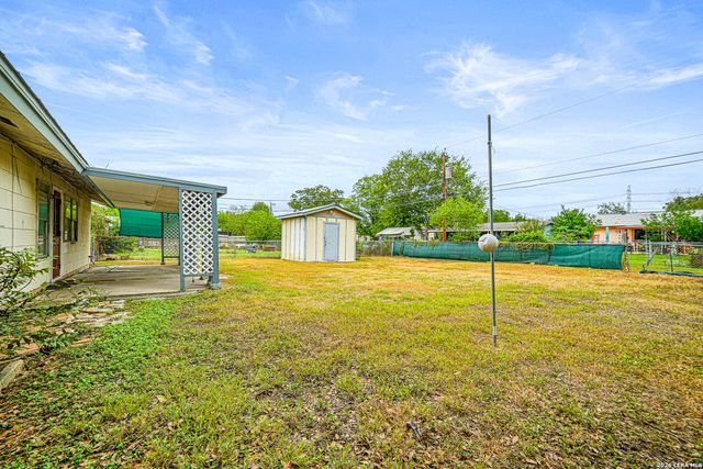 5125 FOXCROSS DR, Kirby, TX 78219