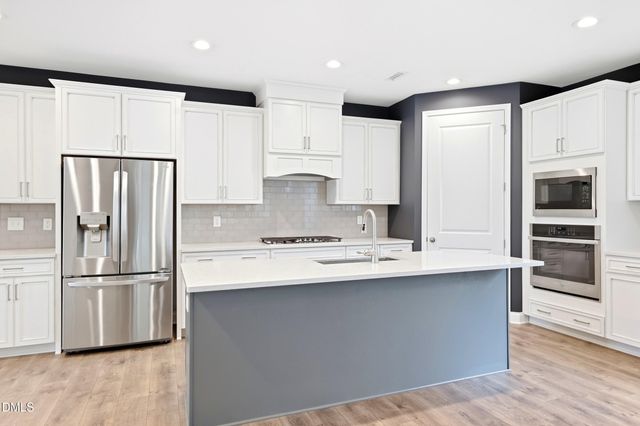 1106 Pondfield Way, Durham, NC 27713