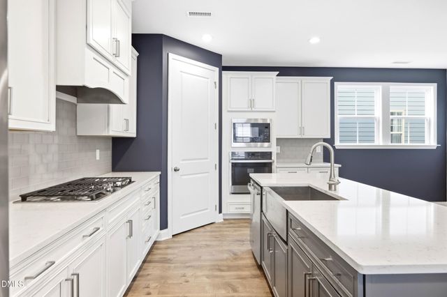 1106 Pondfield Way, Durham, NC 27713