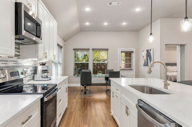 804 S Adelaide Street, Terrell, TX 75160