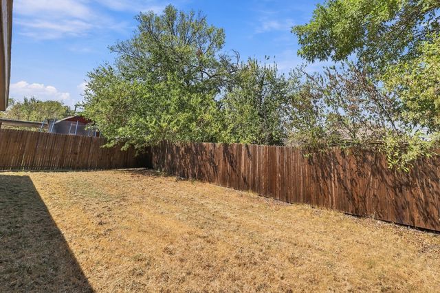 804 S Adelaide Street, Terrell, TX 75160