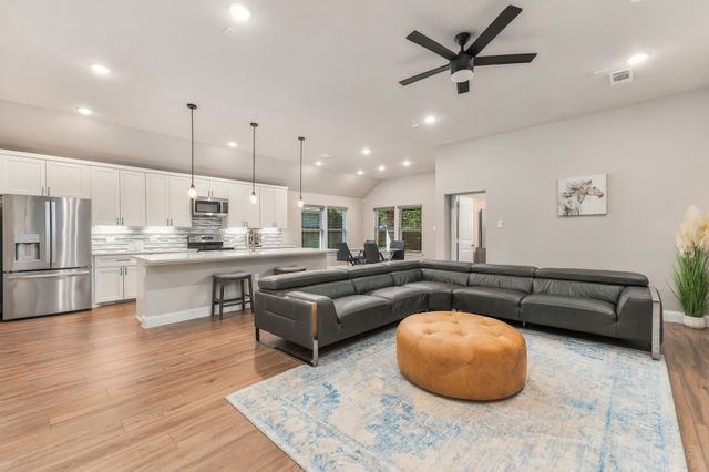 804 S Adelaide Street, Terrell, TX 75160