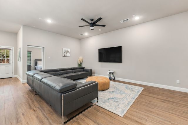 804 S Adelaide Street, Terrell, TX 75160