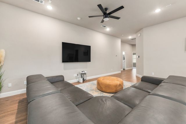 804 S Adelaide Street, Terrell, TX 75160