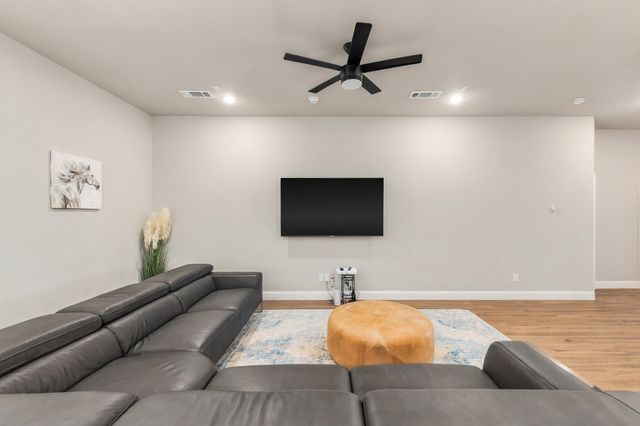 804 S Adelaide Street, Terrell, TX 75160
