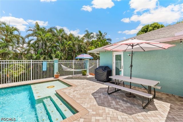 17593 Moorfield DR, Fort Myers, FL 33908