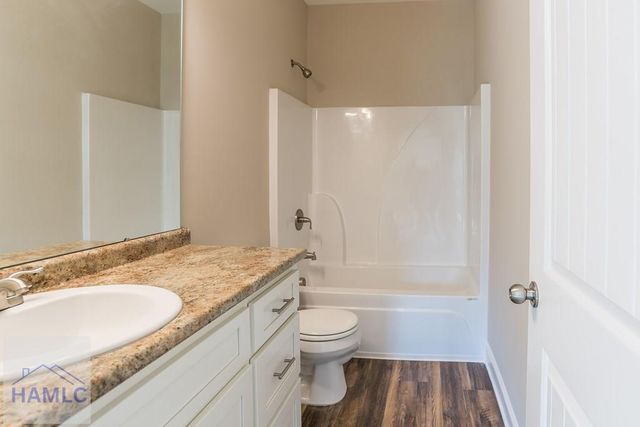 104 Mangrove Court, Jesup, GA 31546