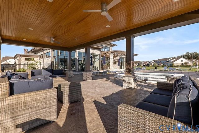 6618 Southwalk Hts, Moseley, VA 23120