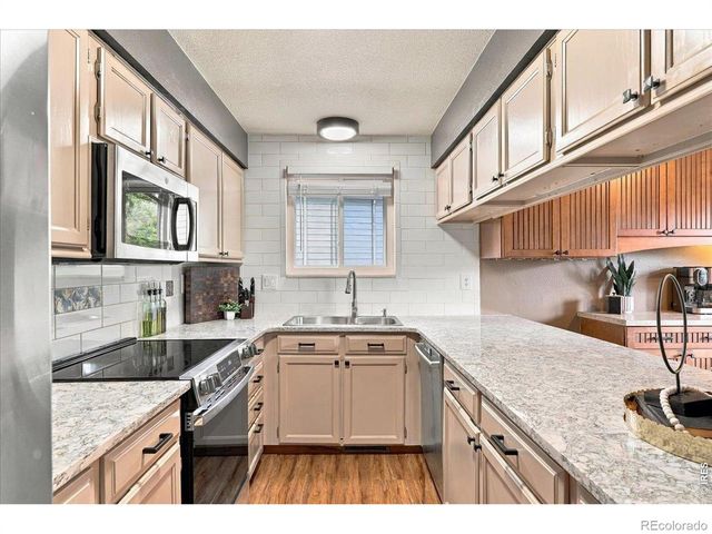 1018 Wagonwheel Drive, Fort Collins, CO 80526