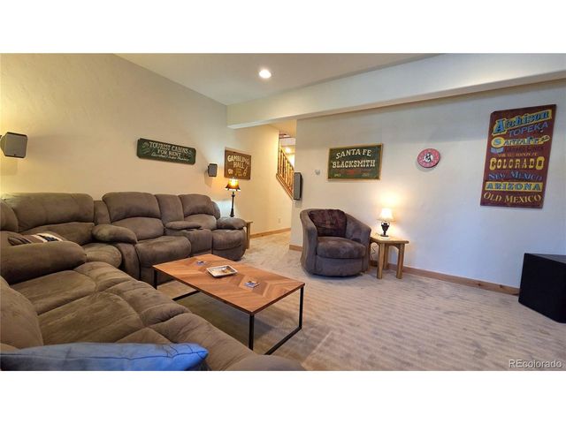 419 Kestrel Ln, Silverthorne, CO 80498