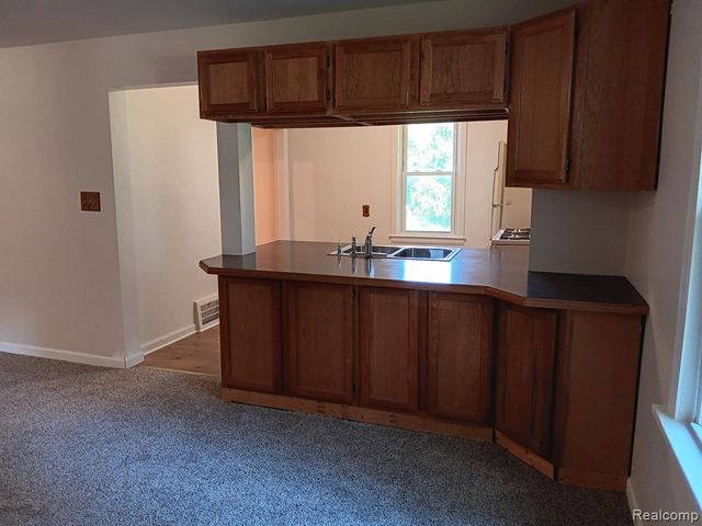 15133 Eddy Lake Road, Fenton, MI 48430