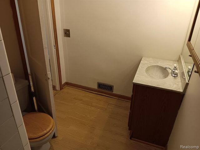 15133 Eddy Lake Road, Fenton, MI 48430