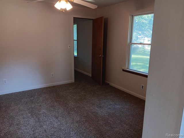 15133 Eddy Lake Road, Fenton, MI 48430