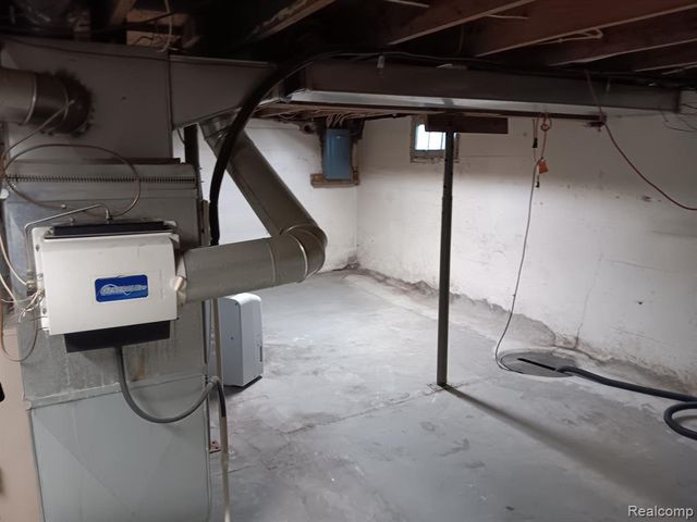 15133 Eddy Lake Road, Fenton, MI 48430