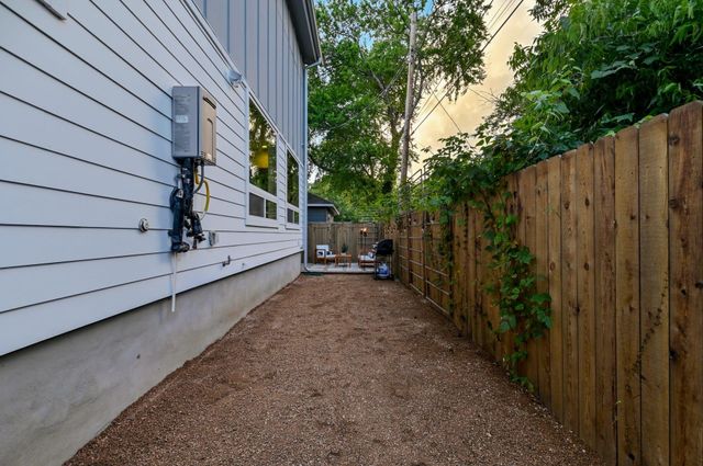 1131 Map ST 2, Austin, TX 78721
