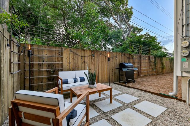 1131 Map ST 2, Austin, TX 78721