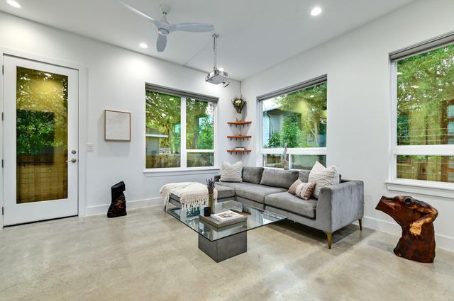 1131 Map ST 2, Austin, TX 78721