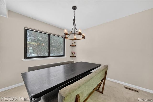 2927 Moon Lake Drive 58, West Bloomfield, MI 48323