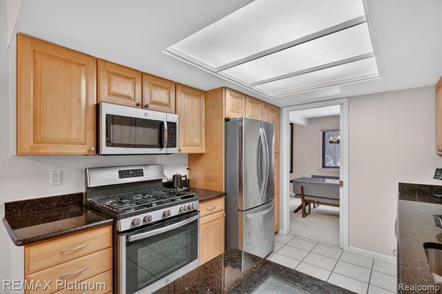 2927 Moon Lake Drive 58, West Bloomfield, MI 48323