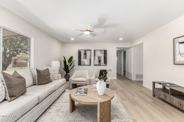 608 S LEISURE WORLD Drive, Mesa, AZ 85206