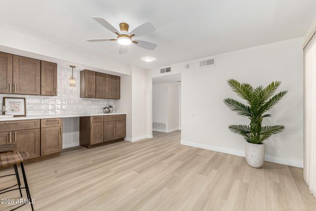 608 S LEISURE WORLD Drive, Mesa, AZ 85206