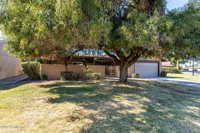 608 S LEISURE WORLD Drive, Mesa, AZ 85206