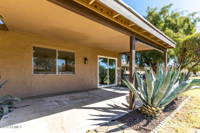 608 S LEISURE WORLD Drive, Mesa, AZ 85206