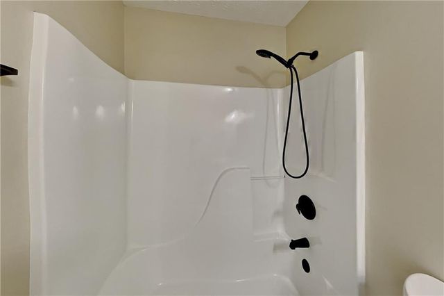 7435 Calm Springs Drive, Flowery Branch, GA 30542