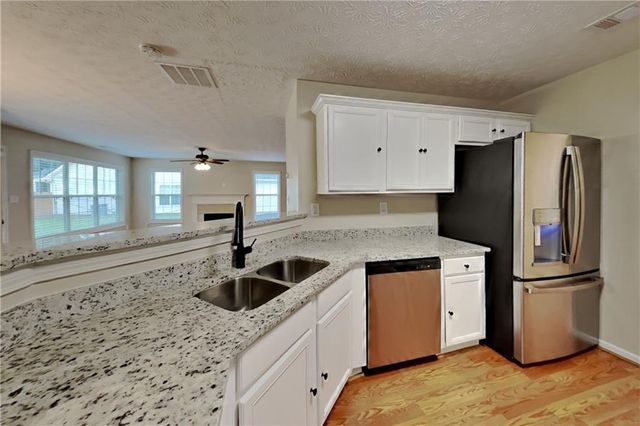 7435 Calm Springs Drive, Flowery Branch, GA 30542