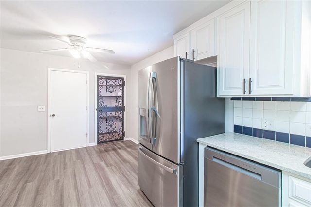 1608 Lee Lane, Pleasant Hill, MO 64080