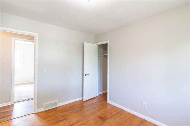 1608 Lee Lane, Pleasant Hill, MO 64080