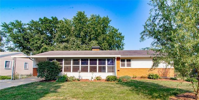 1608 Lee Lane, Pleasant Hill, MO 64080
