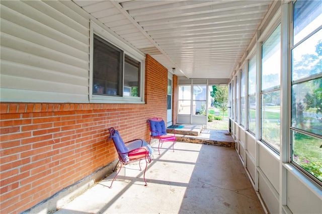 1608 Lee Lane, Pleasant Hill, MO 64080